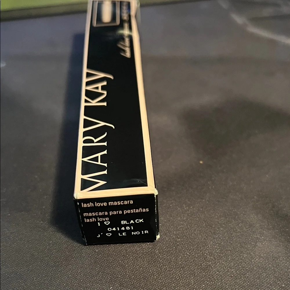 Mary Kay Lash Love Mascara - Jet Black